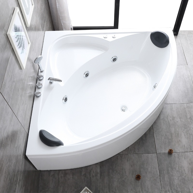 Bathroom Triangle Surf Jacuzzi - Home Bathroom Jacuzzi ulasan dan harga